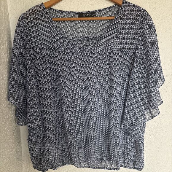 A New Approach (A.N.A.) Blue And White Ruffle Sleeve Spring Blouse Size XL - Picture 1 of 8